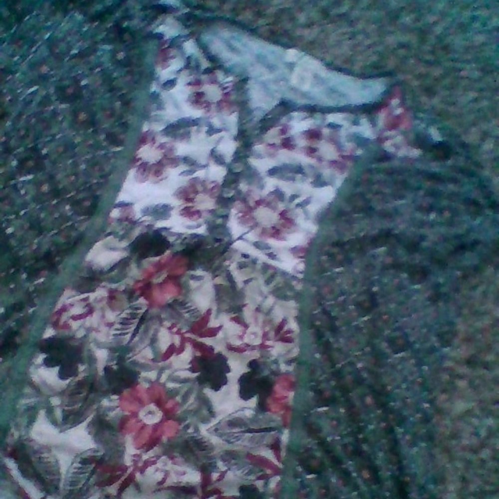 Green shirt. Petite shirt. Flowers